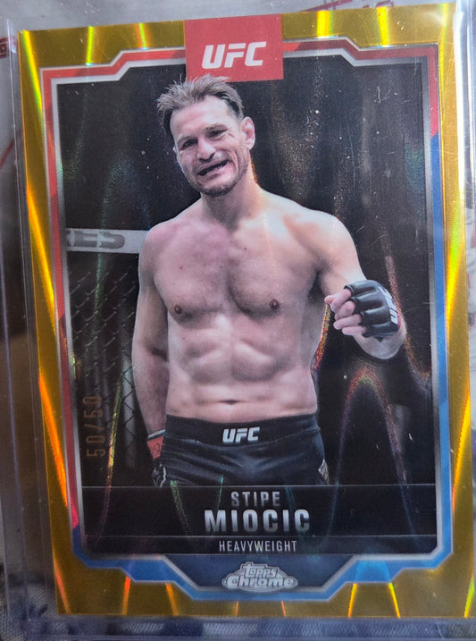 2025 Topps Chrome - Stipe Miocic #122 (Gold Refractor /50)